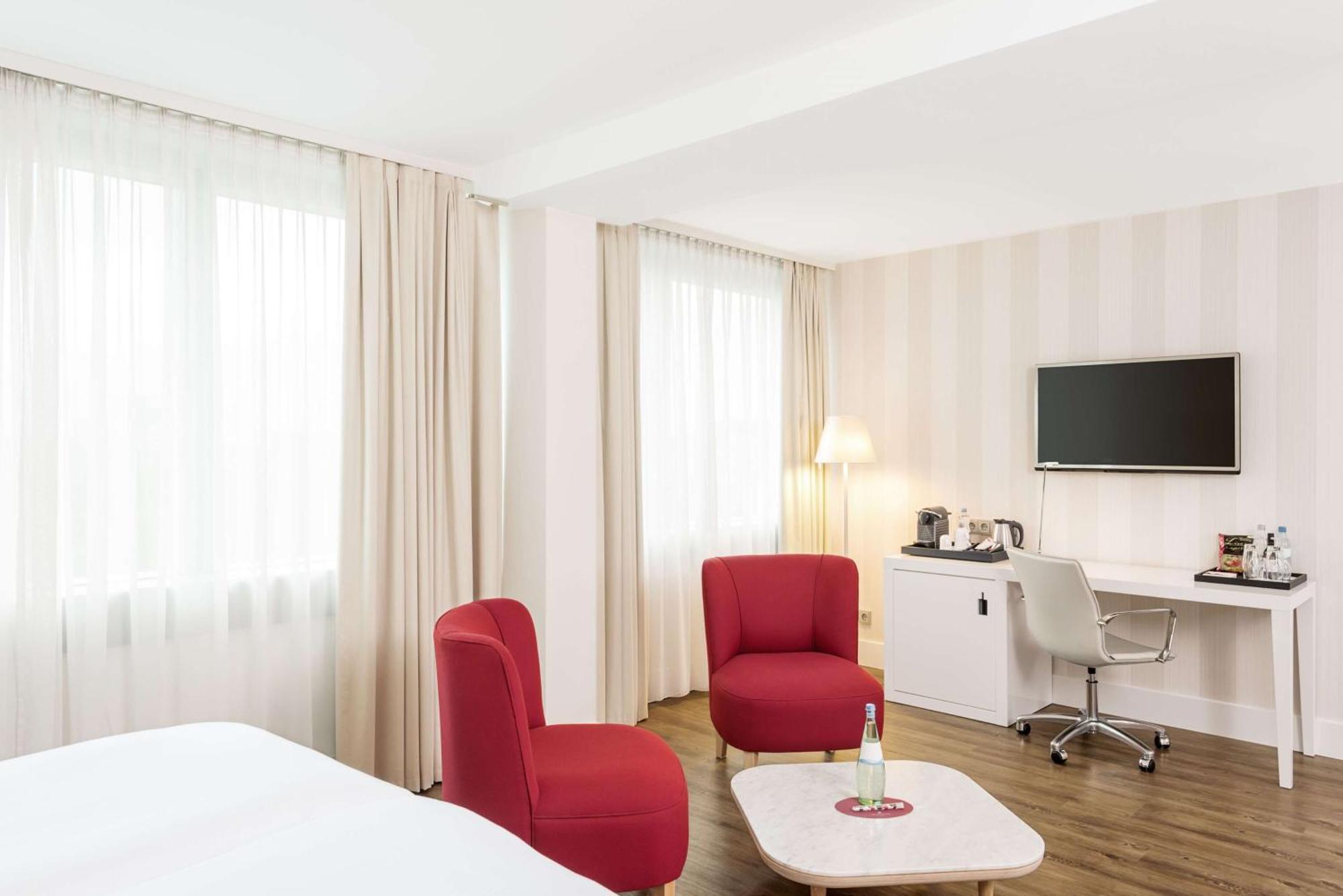 Nh Collection Mediapark Hotel