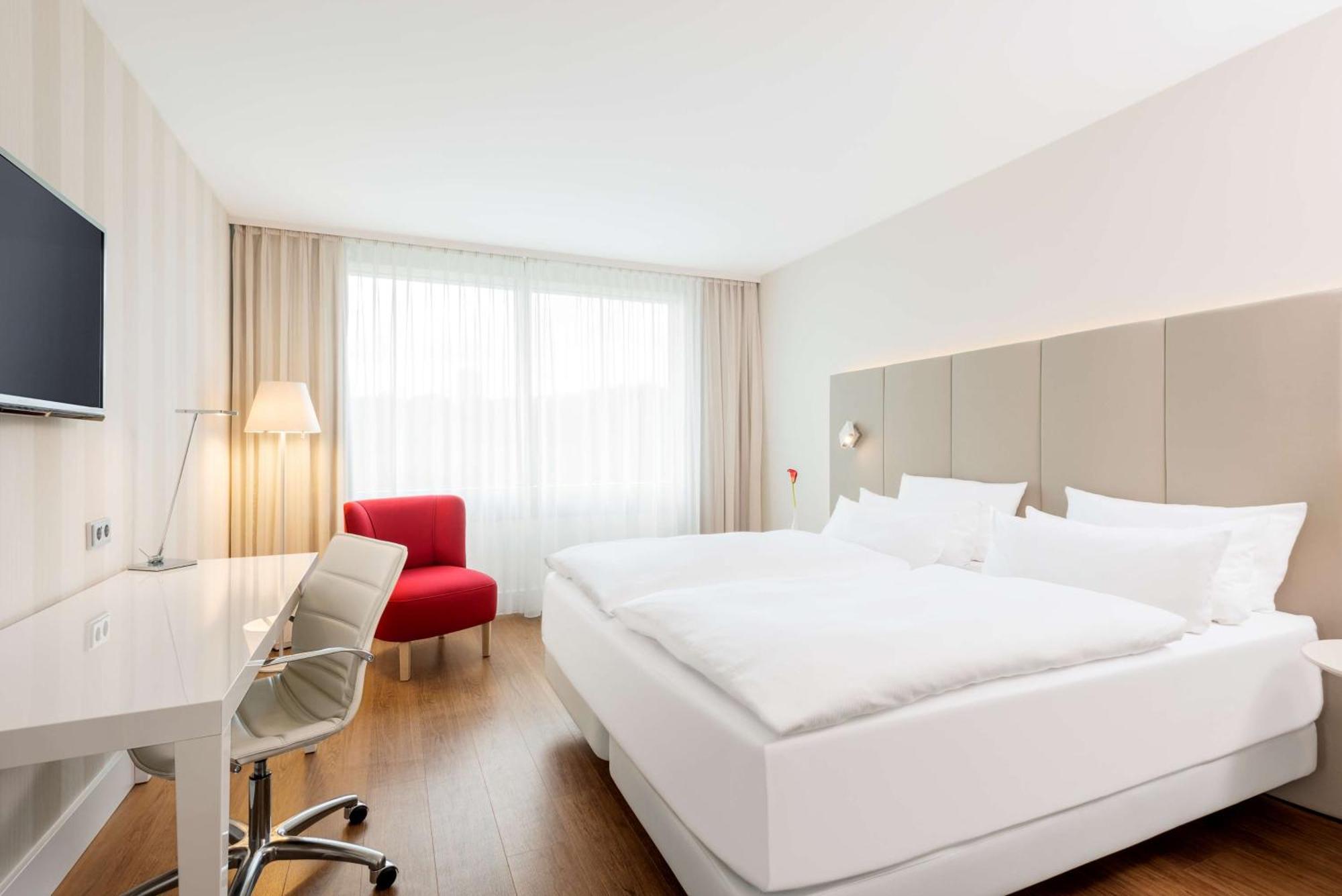 Nh Collection Mediapark Hotel